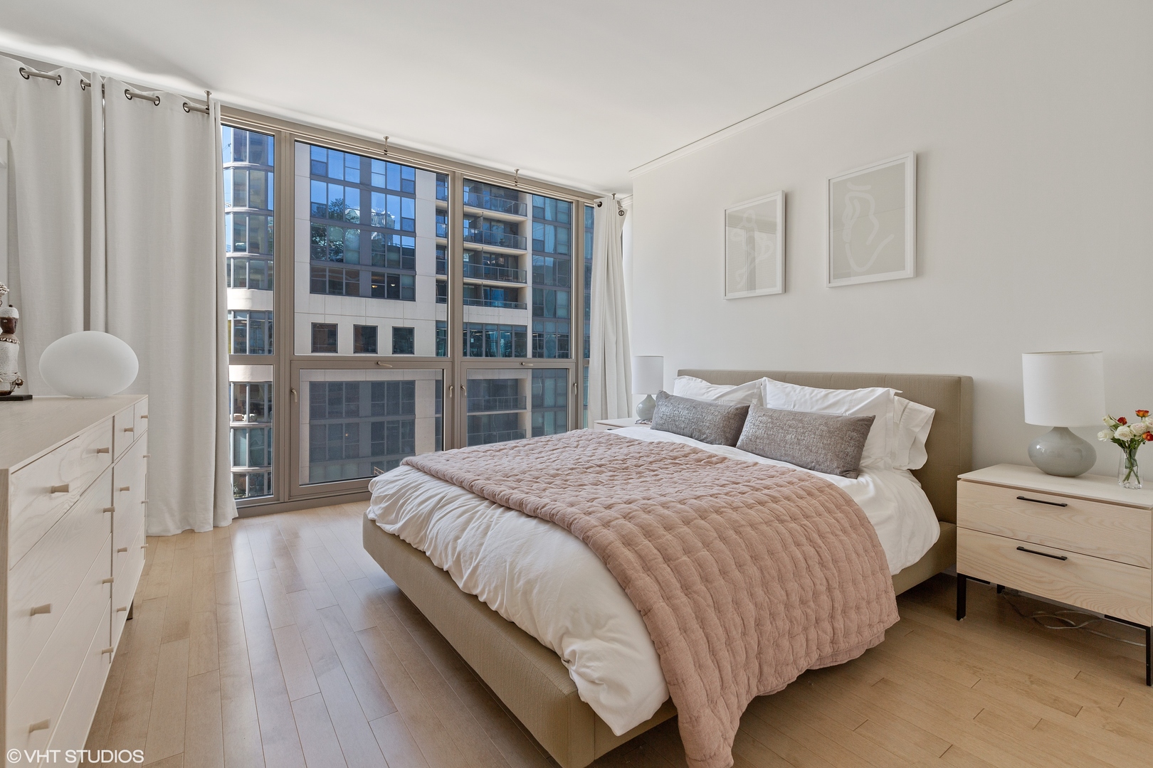 420 E WATERSIDE Drive Unit: 905