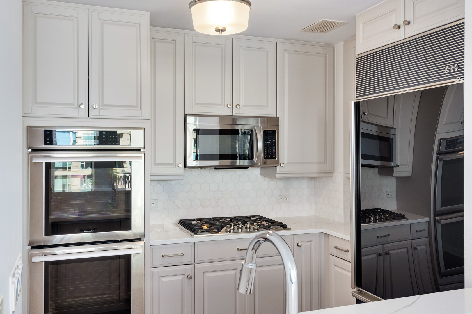 21 E Huron Street Unit: 1507