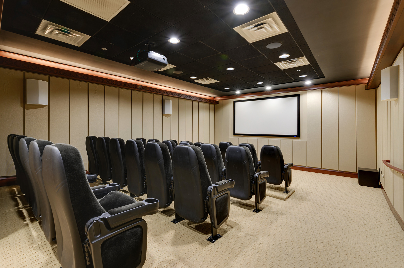 21 E Huron Street Unit: 1507