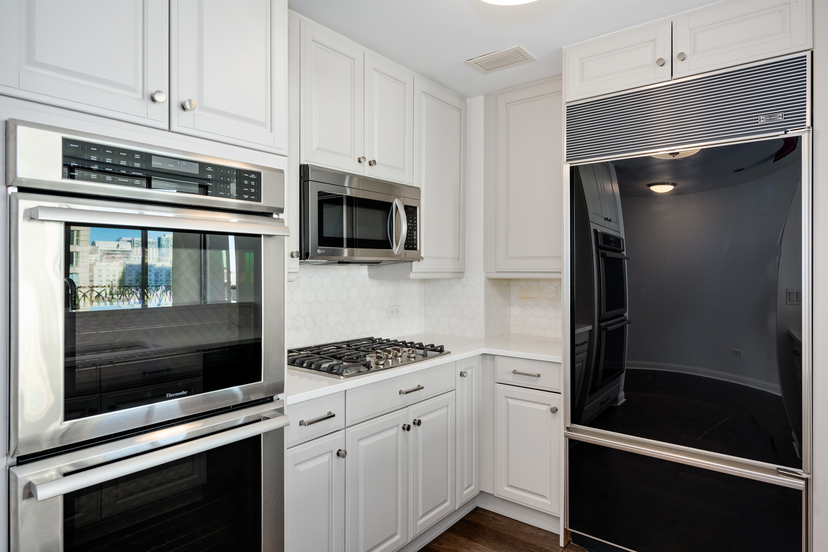 21 E Huron Street Unit: 1507