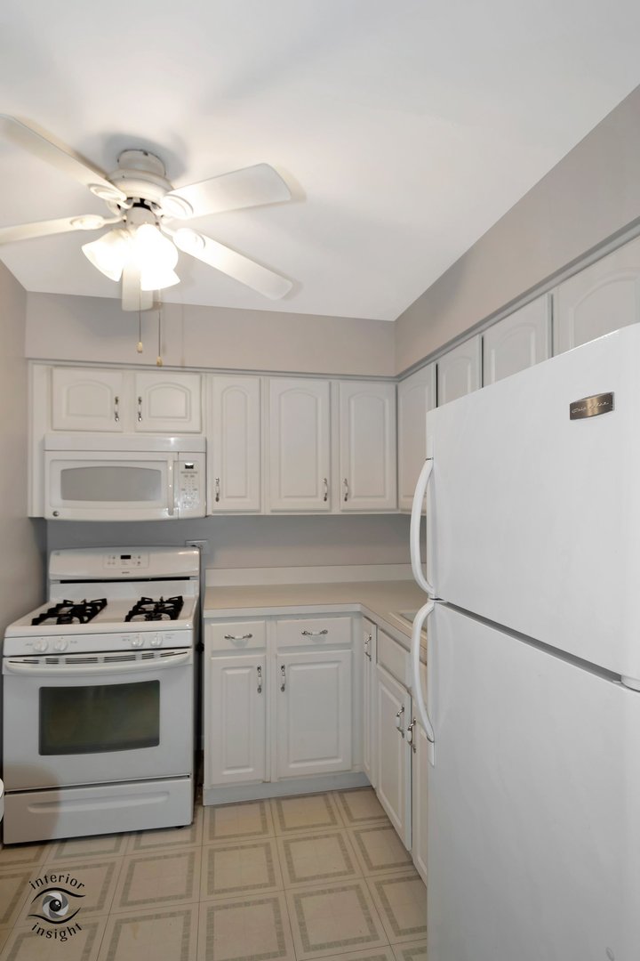 9725 S Karlov Avenue Unit: 309