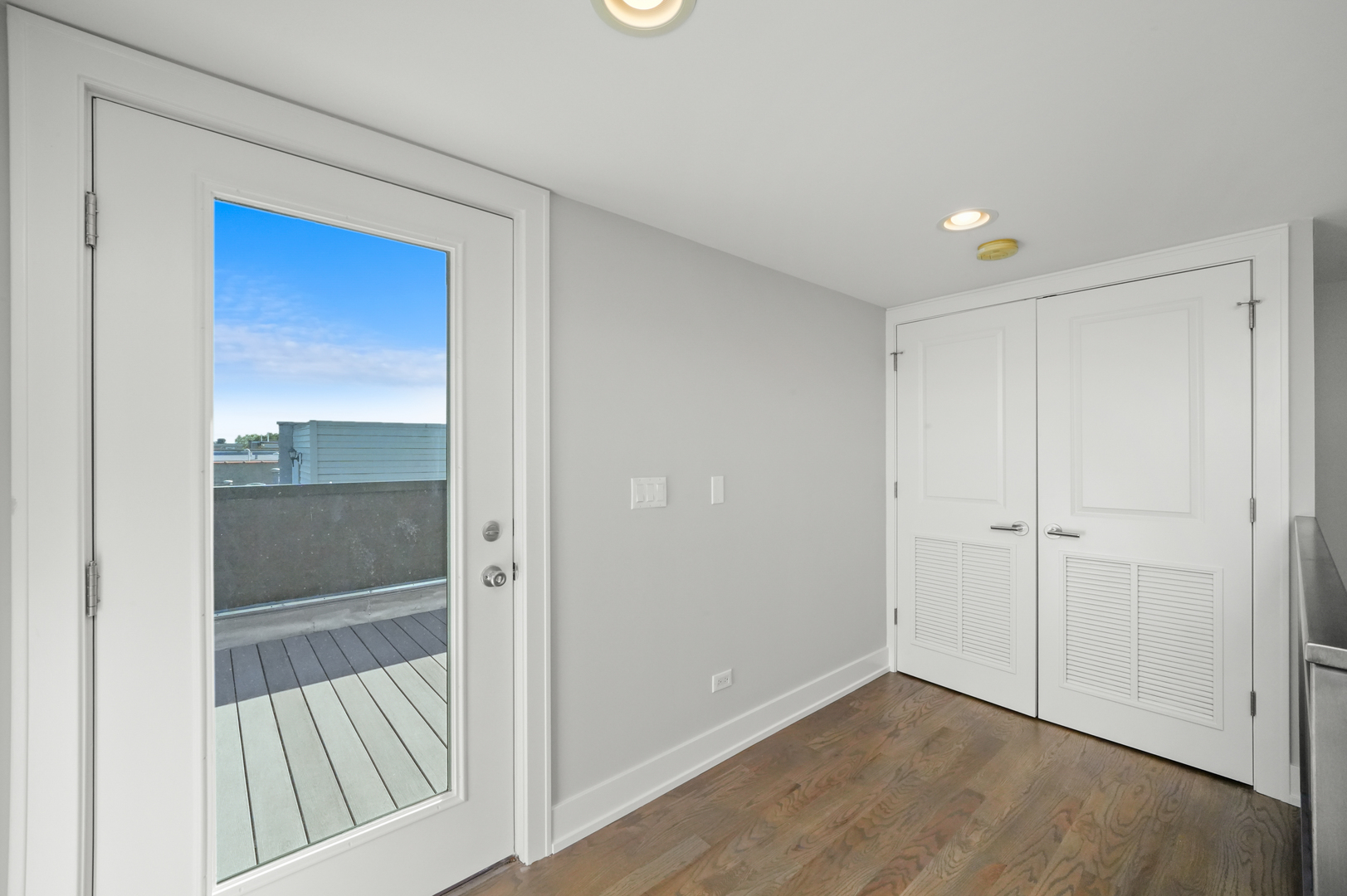 1543 N Campbell Avenue Unit: 3