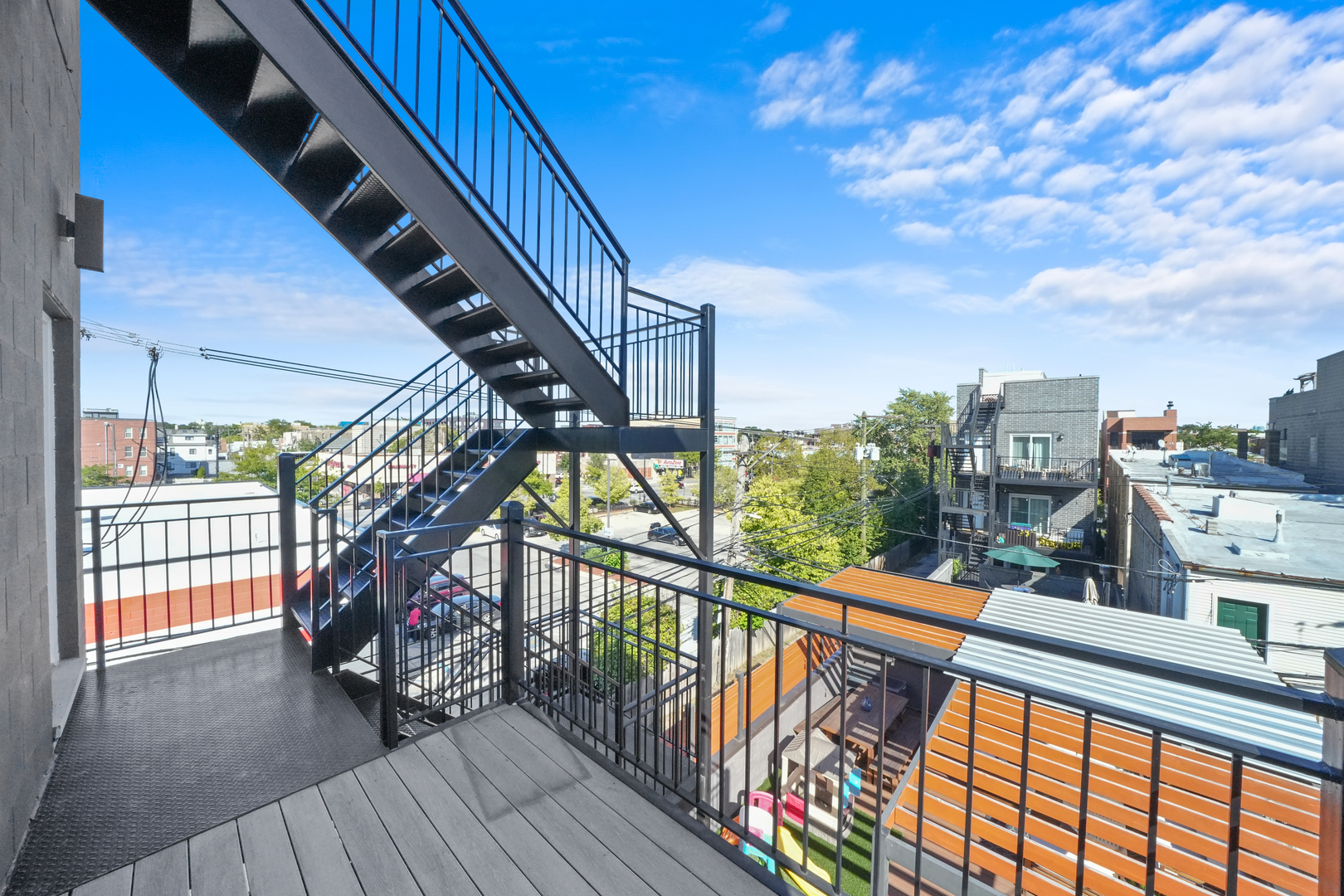 1543 N Campbell Avenue Unit: 3