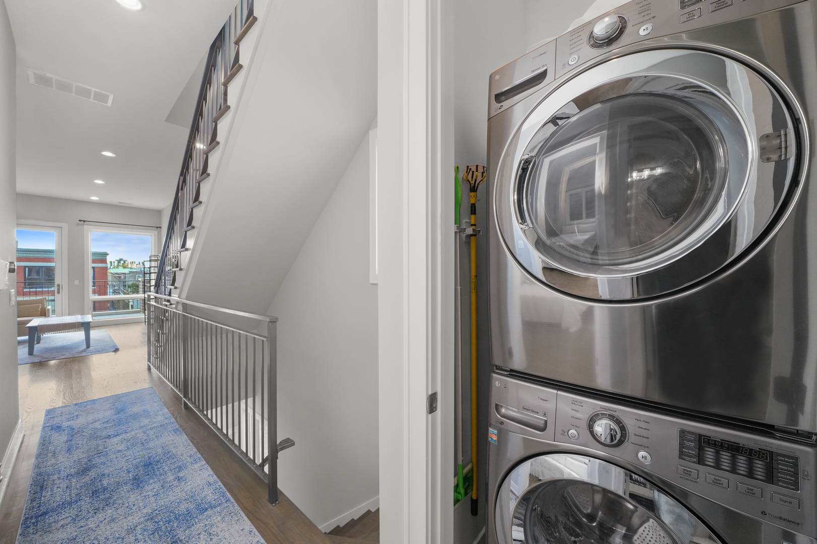 1543 N Campbell Avenue Unit: 3