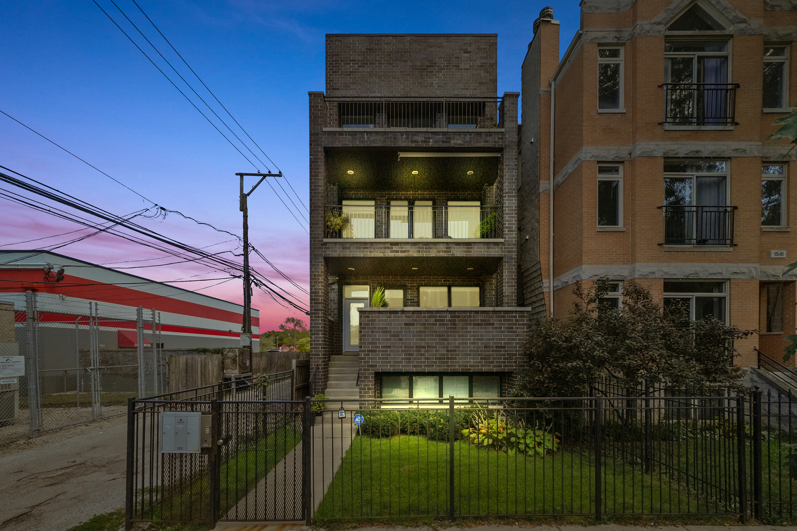 1543 N Campbell Avenue Unit: 3