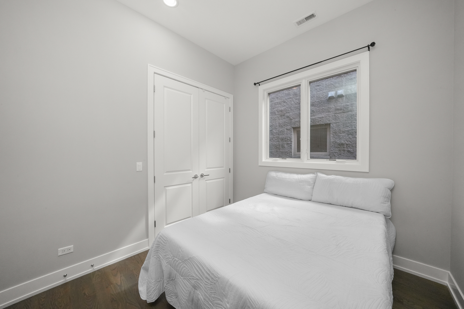 1543 N Campbell Avenue Unit: 3