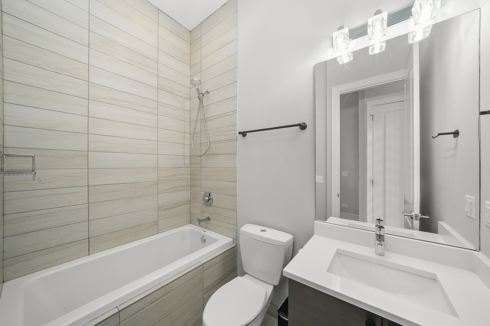 1543 N Campbell Avenue Unit: 3