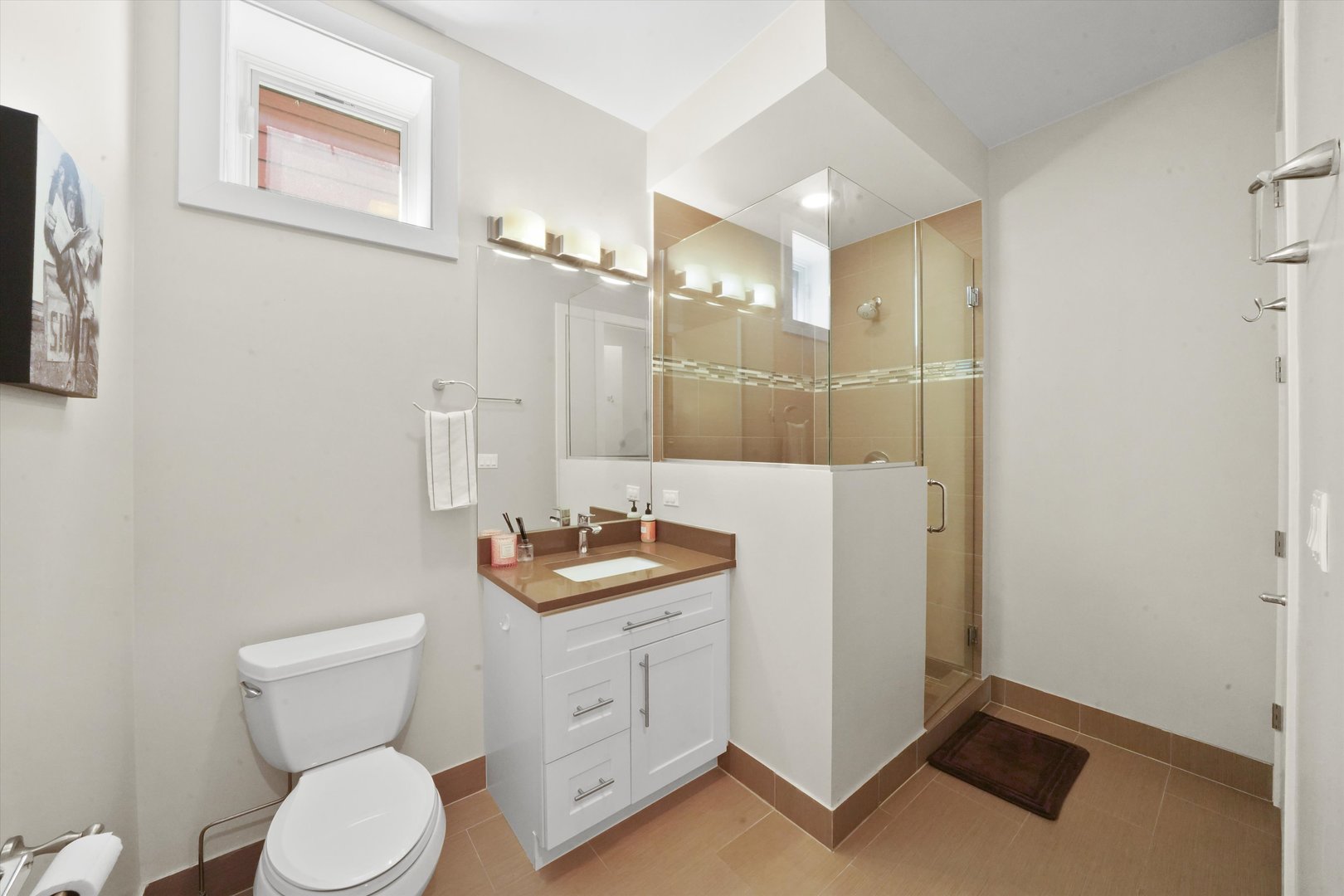 2140 W Armitage Avenue Unit: 2W