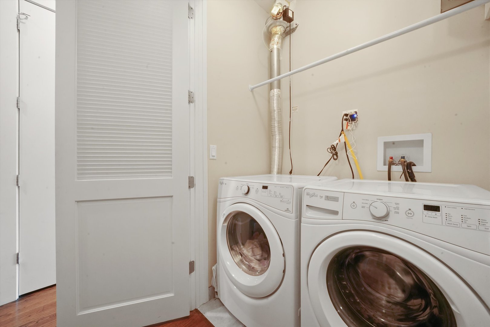 2140 W Armitage Avenue Unit: 2W