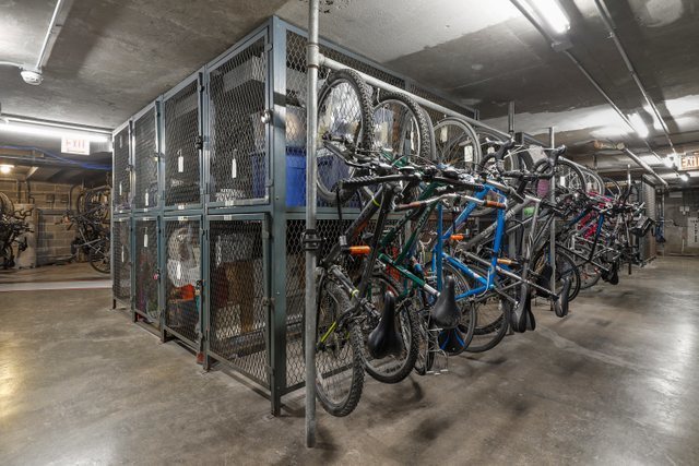 2700 N Hampden Court Unit: 15C