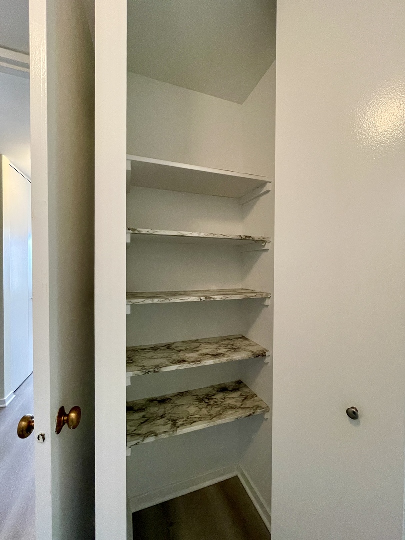 1030 N STATE Street Unit: 27M