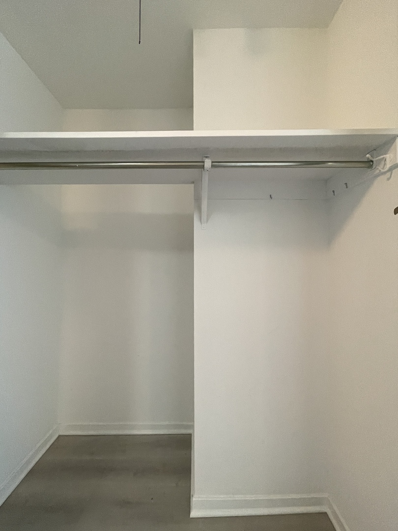 1030 N STATE Street Unit: 27M