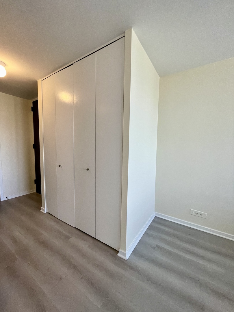 1030 N STATE Street Unit: 27M