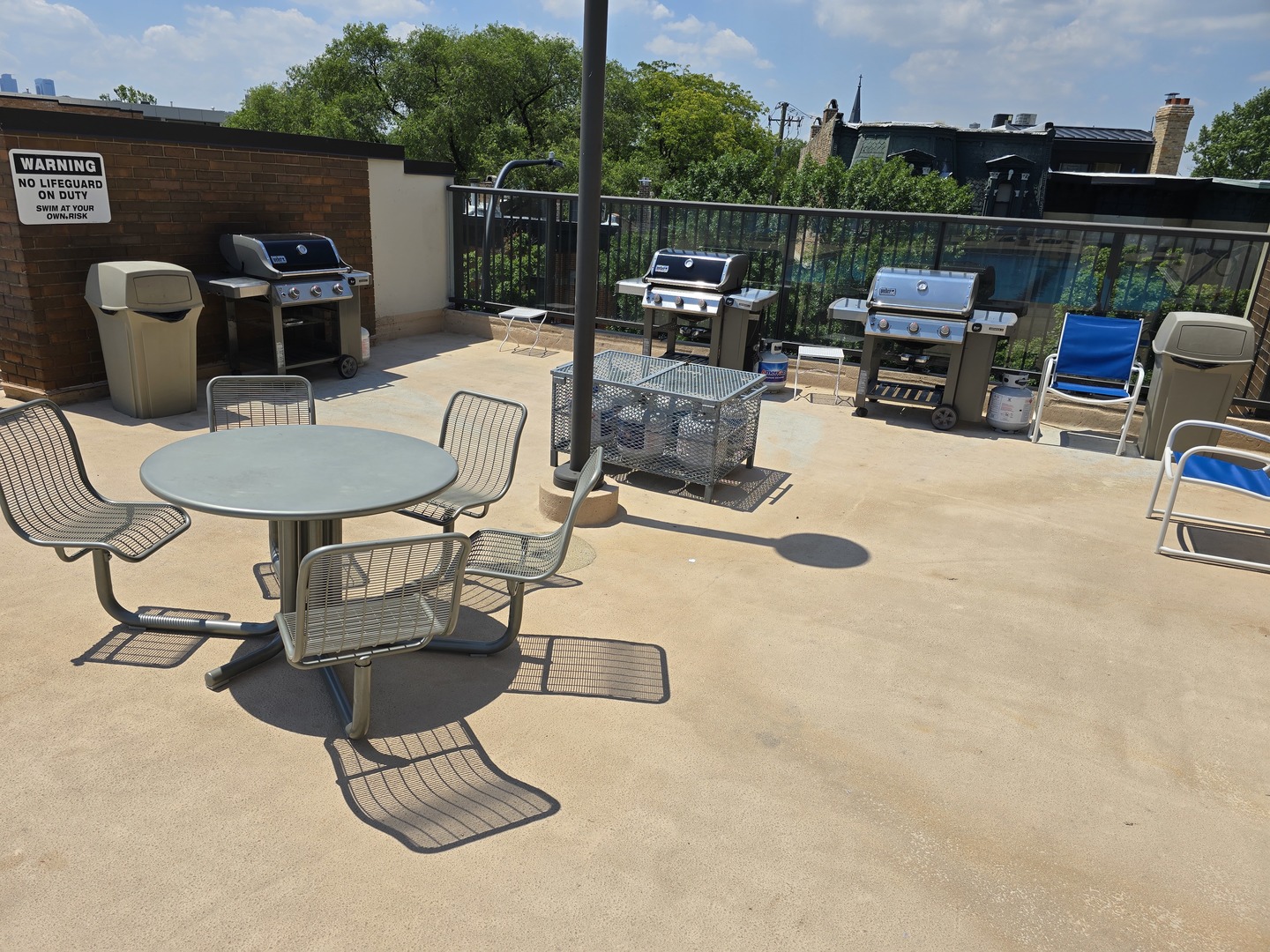 1850 N Clark Street Unit: 801