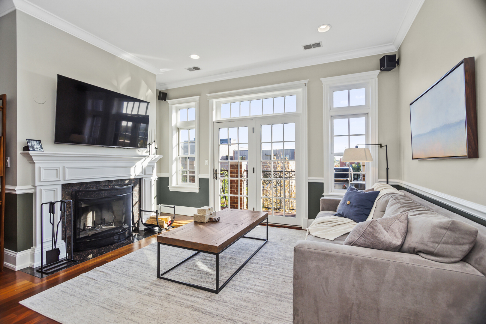 2348 W Roscoe Street Unit: 4E