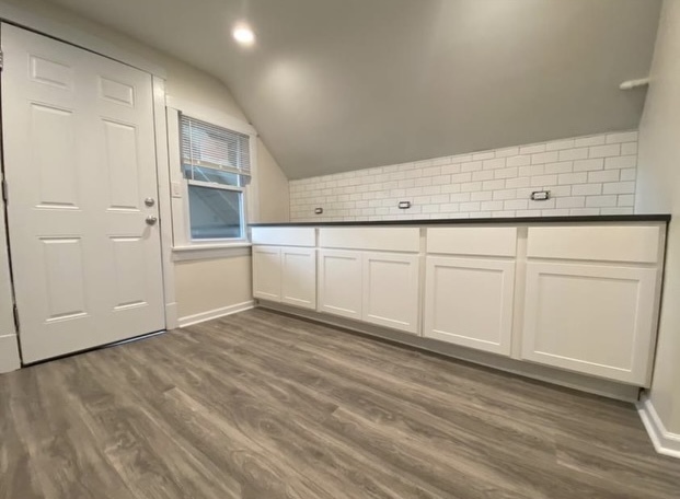 3657 W Oakdale Avenue Unit: 3