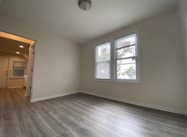 3657 W Oakdale Avenue Unit: 3