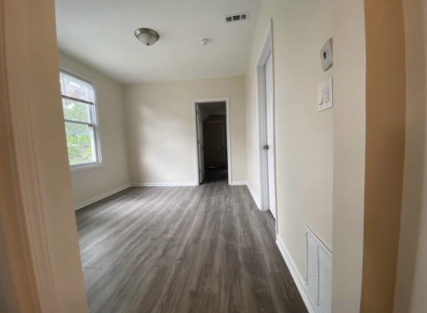 3657 W Oakdale Avenue Unit: 3