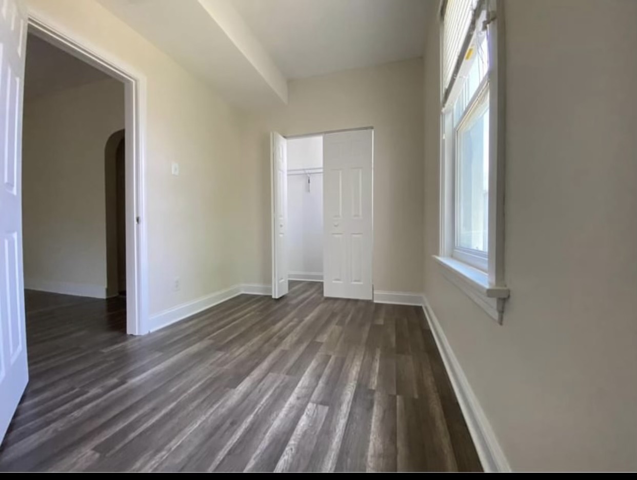 3657 W Oakdale Avenue Unit: 2