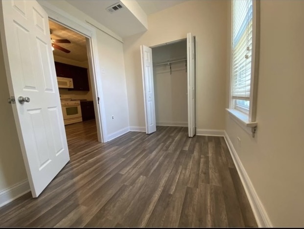 3657 W Oakdale Avenue Unit: 2