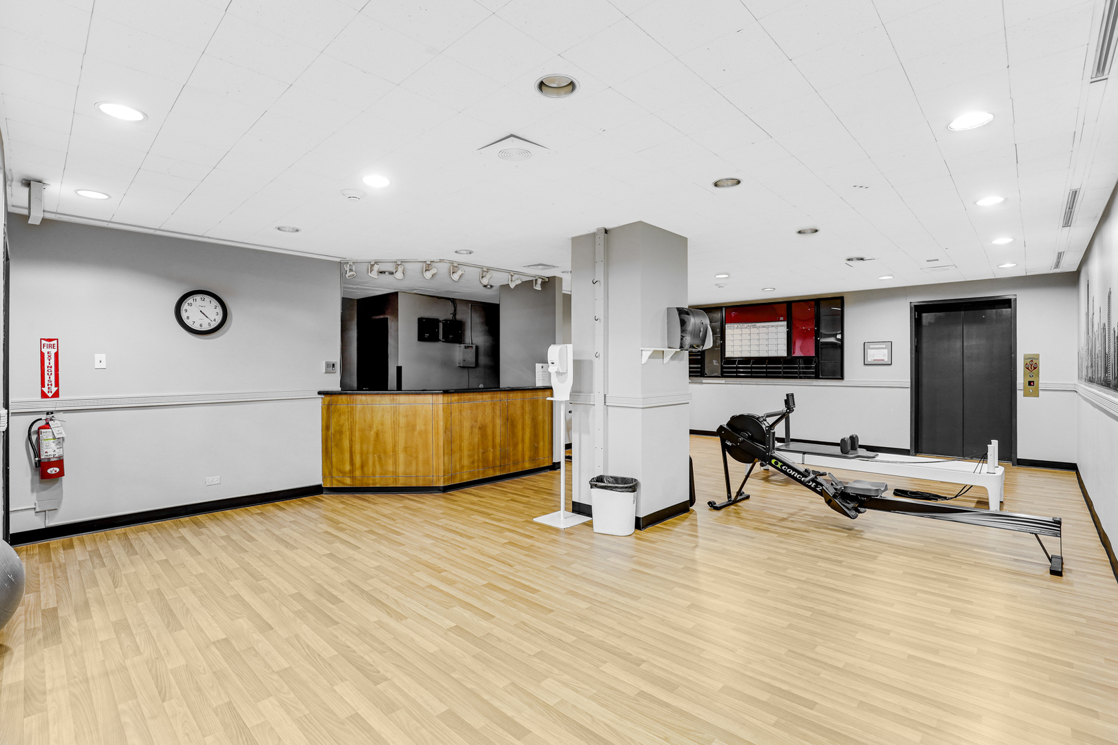 211 E Ohio Street Unit: 1414