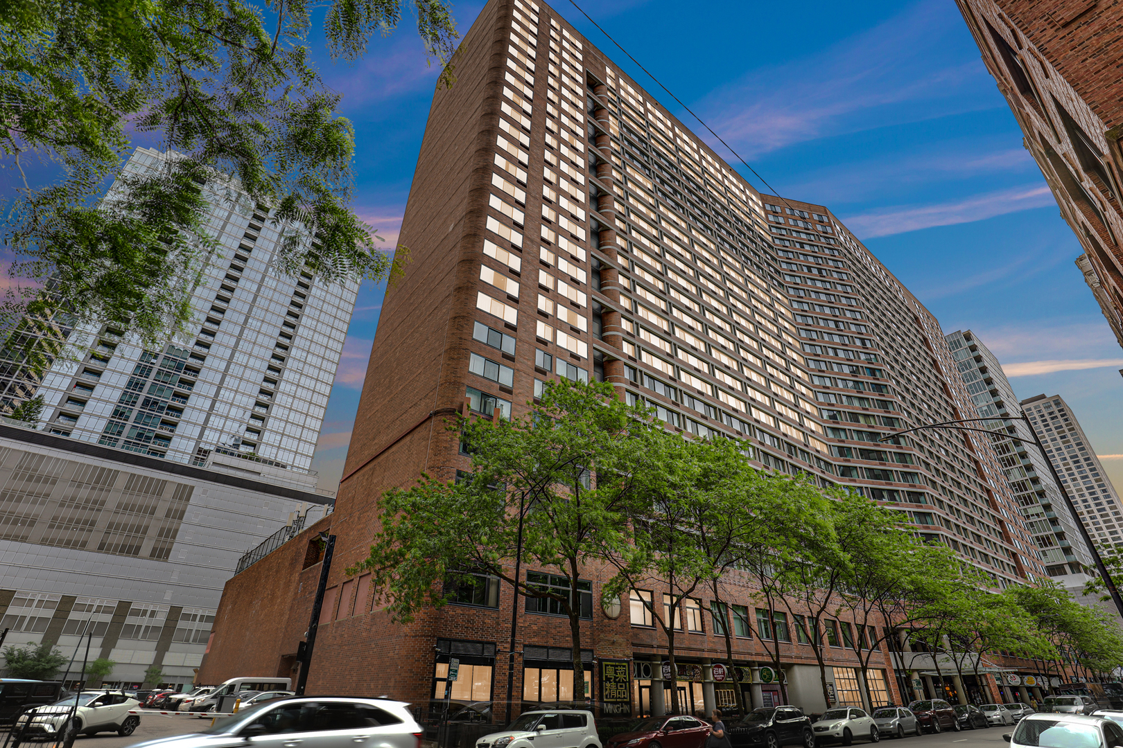 211 E Ohio Street Unit: 1414