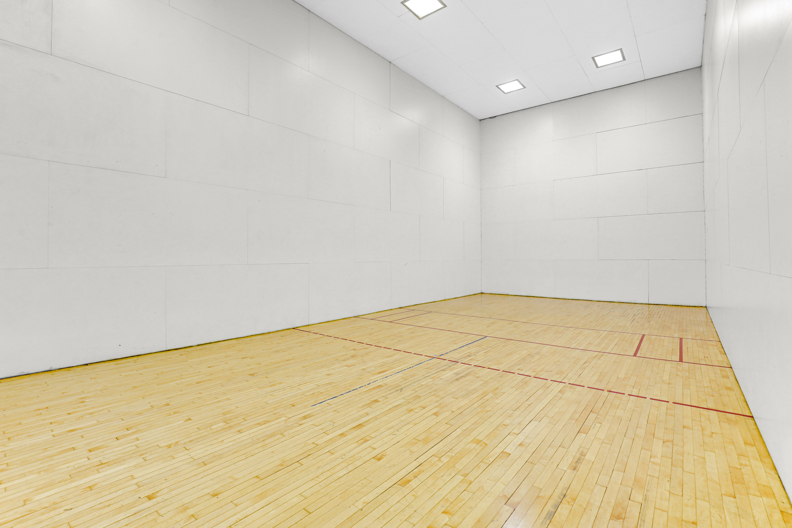 211 E Ohio Street Unit: 1414