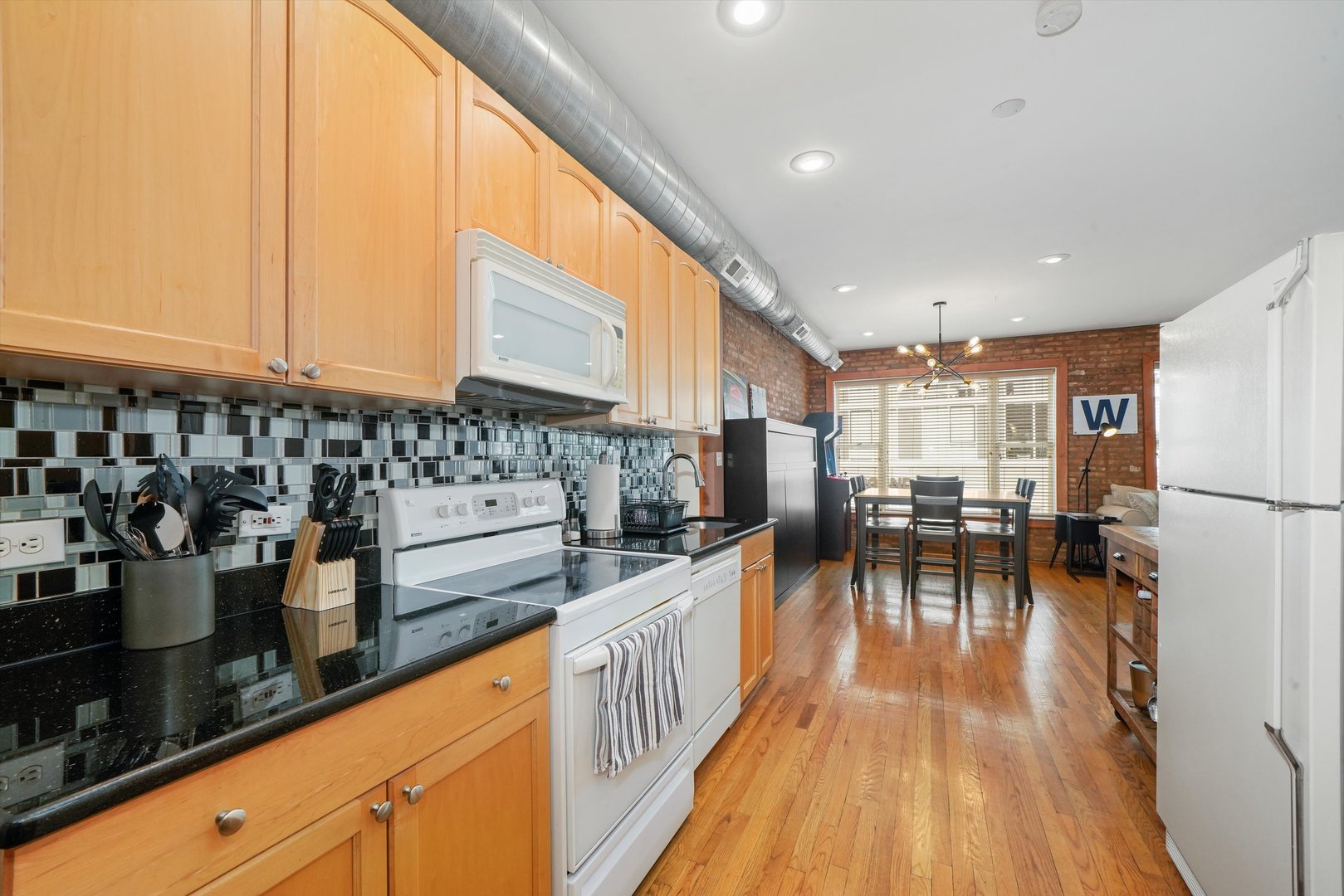 3914 N Broadway Street Unit: 2A