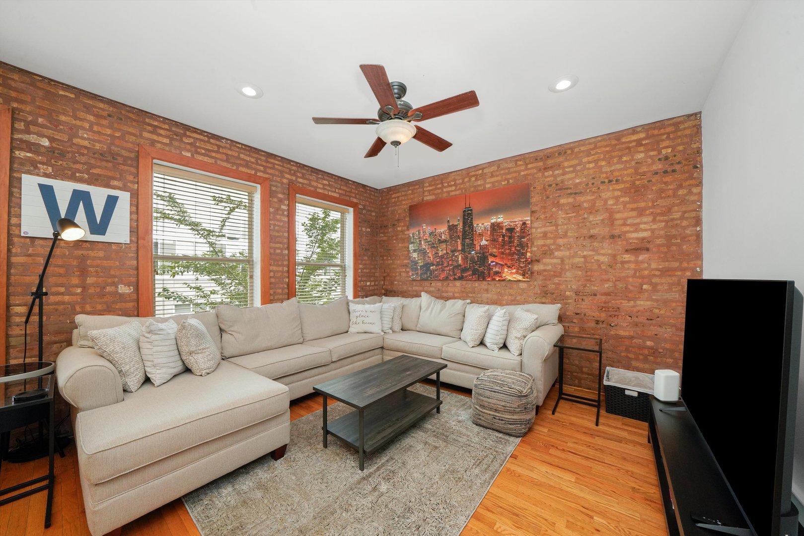 3914 N Broadway Street Unit: 2A
