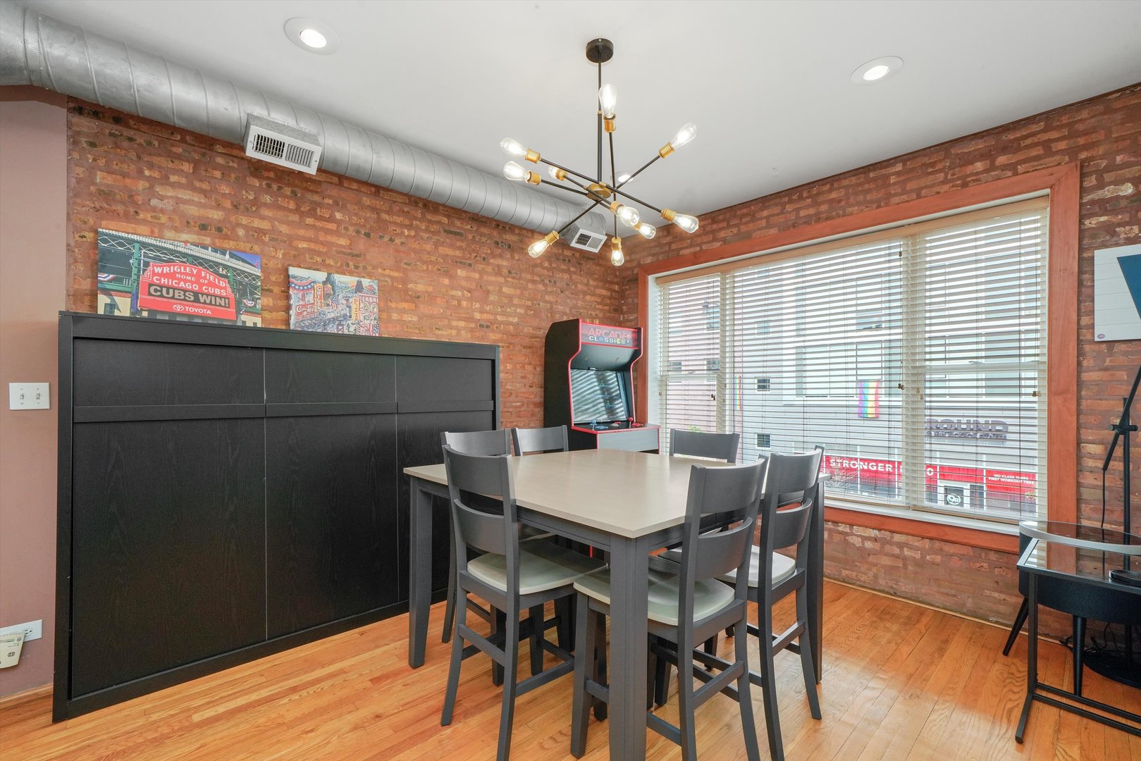 3914 N Broadway Street Unit: 2A