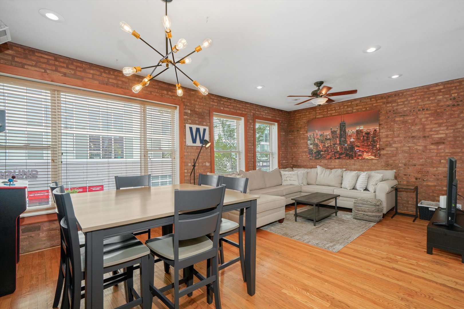 3914 N Broadway Street Unit: 2A