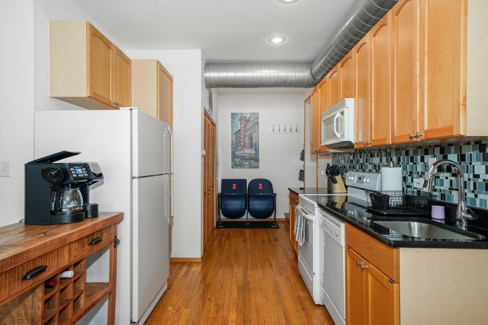 3914 N Broadway Street Unit: 2A