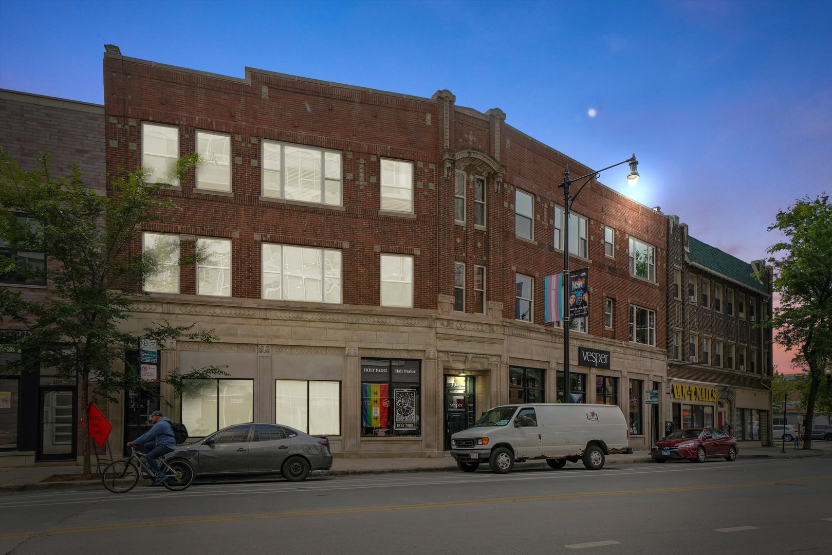 3914 N Broadway Street Unit: 2A