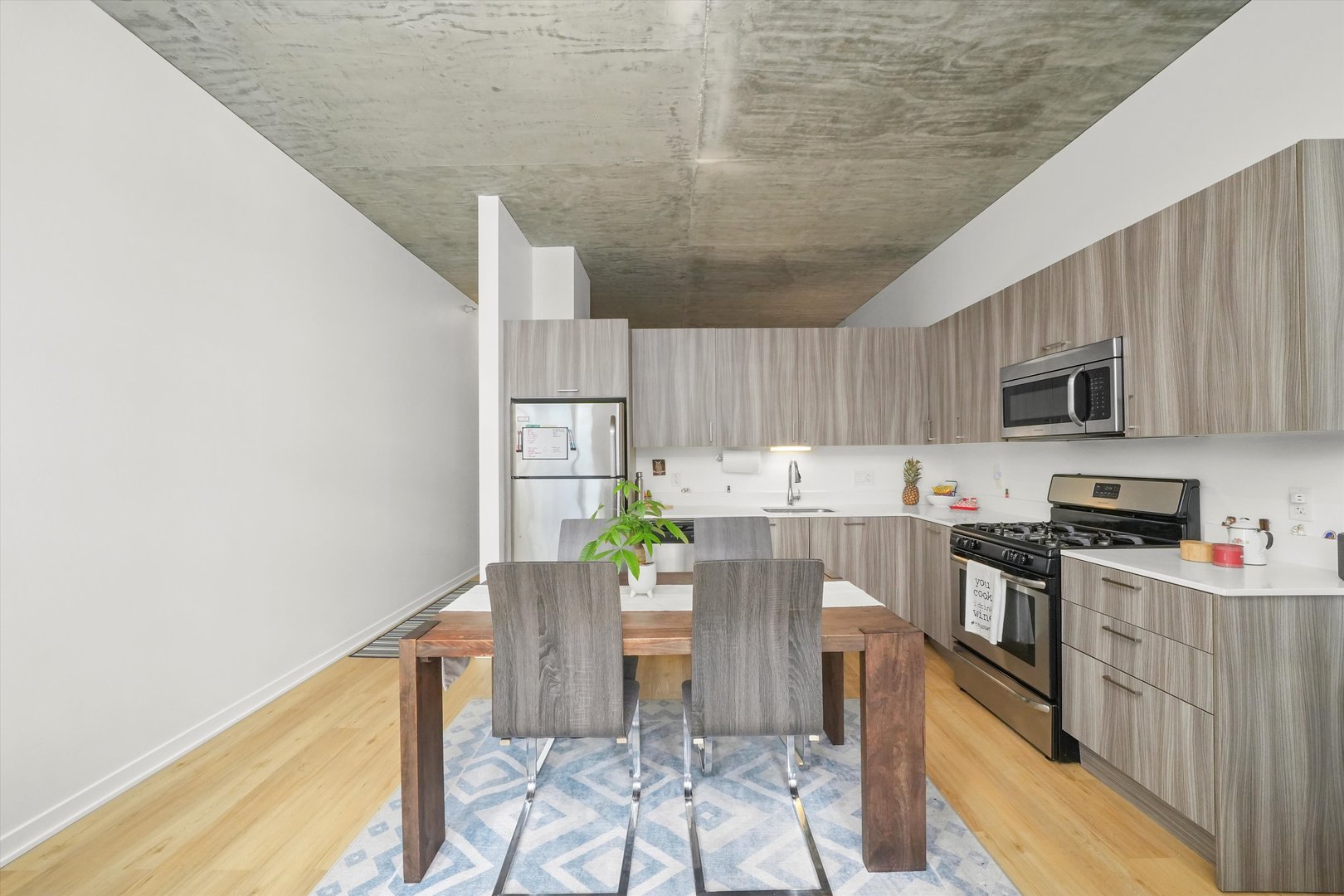 1345 S Wabash Avenue Unit: 805