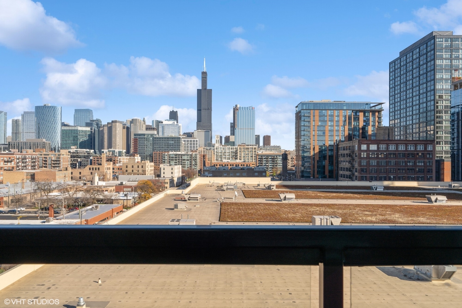 305 S Racine Avenue Unit: PHD