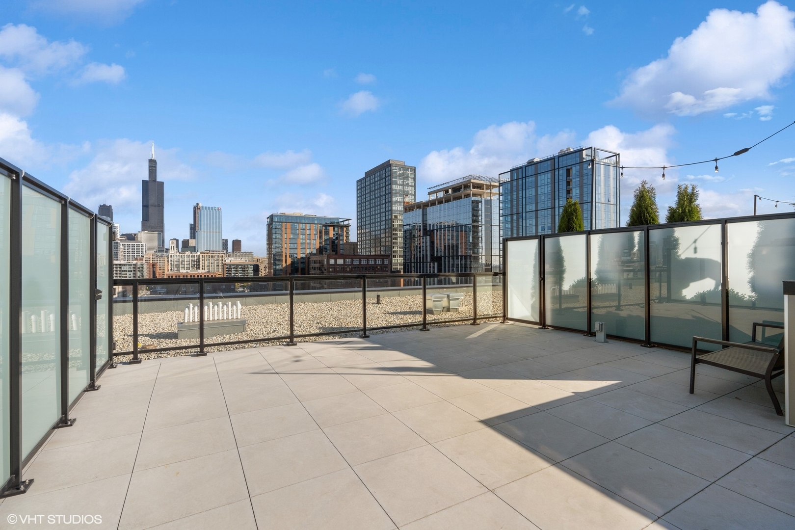 305 S Racine Avenue Unit: PHD
