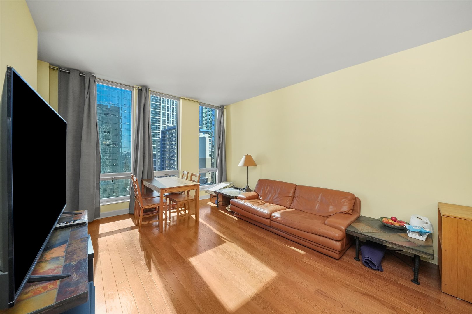1400 S Michigan Avenue Unit: 1607