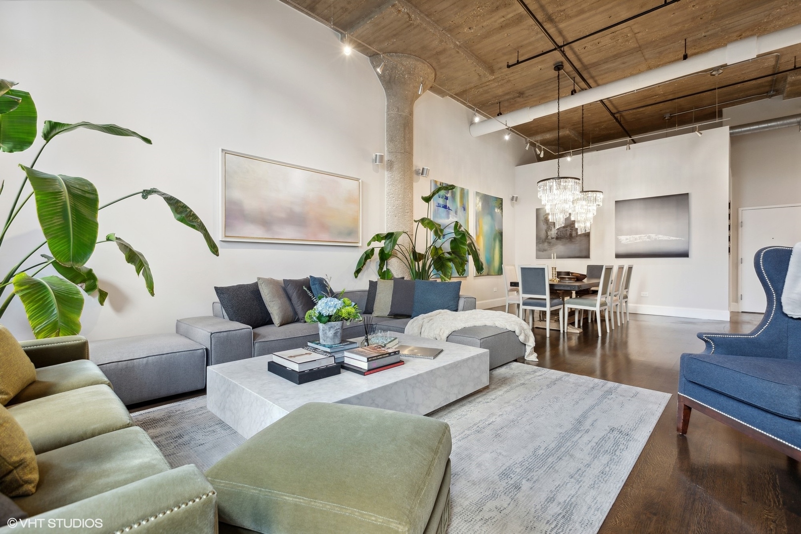 758 N Larrabee Street Unit: 221