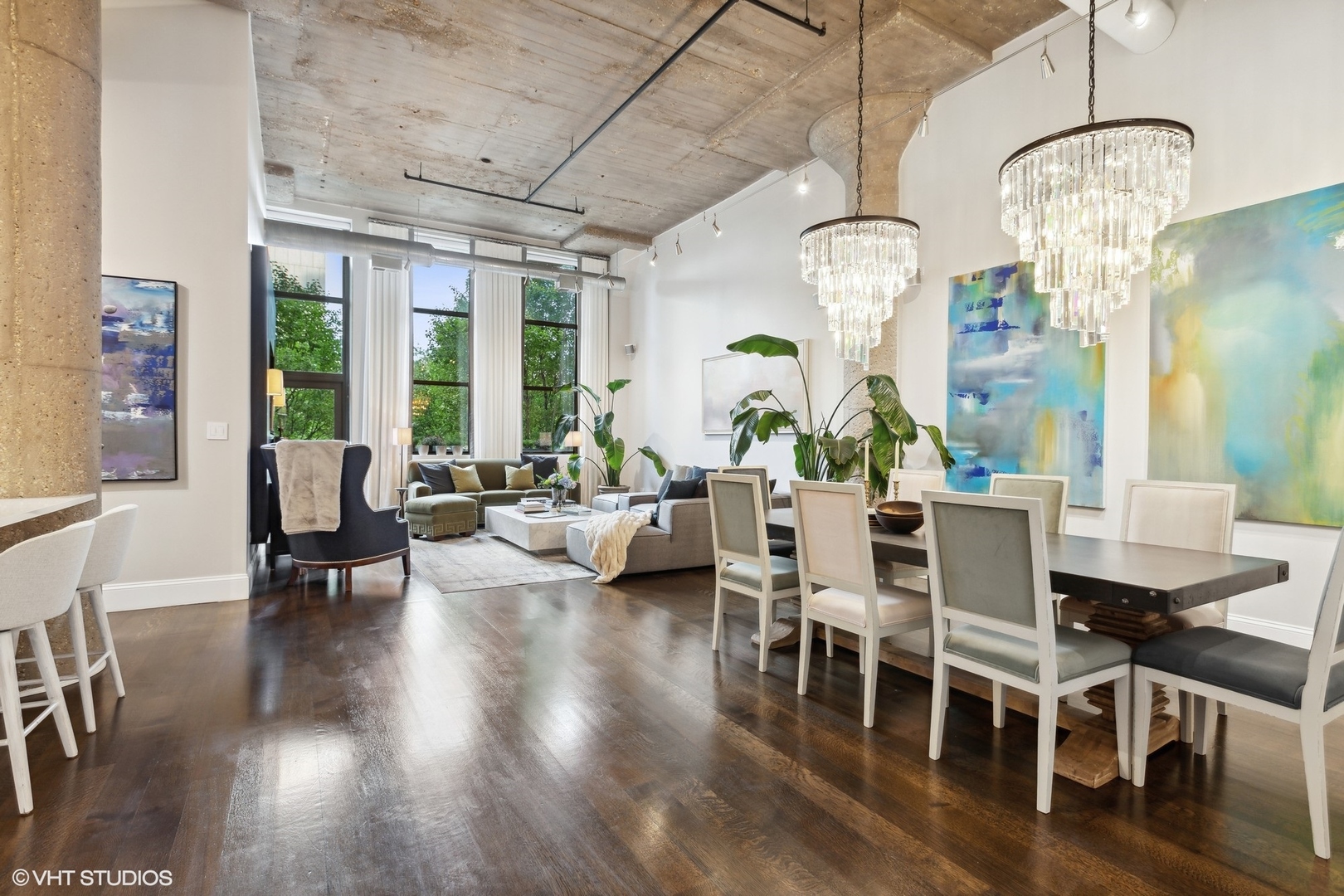 758 N Larrabee Street Unit: 221