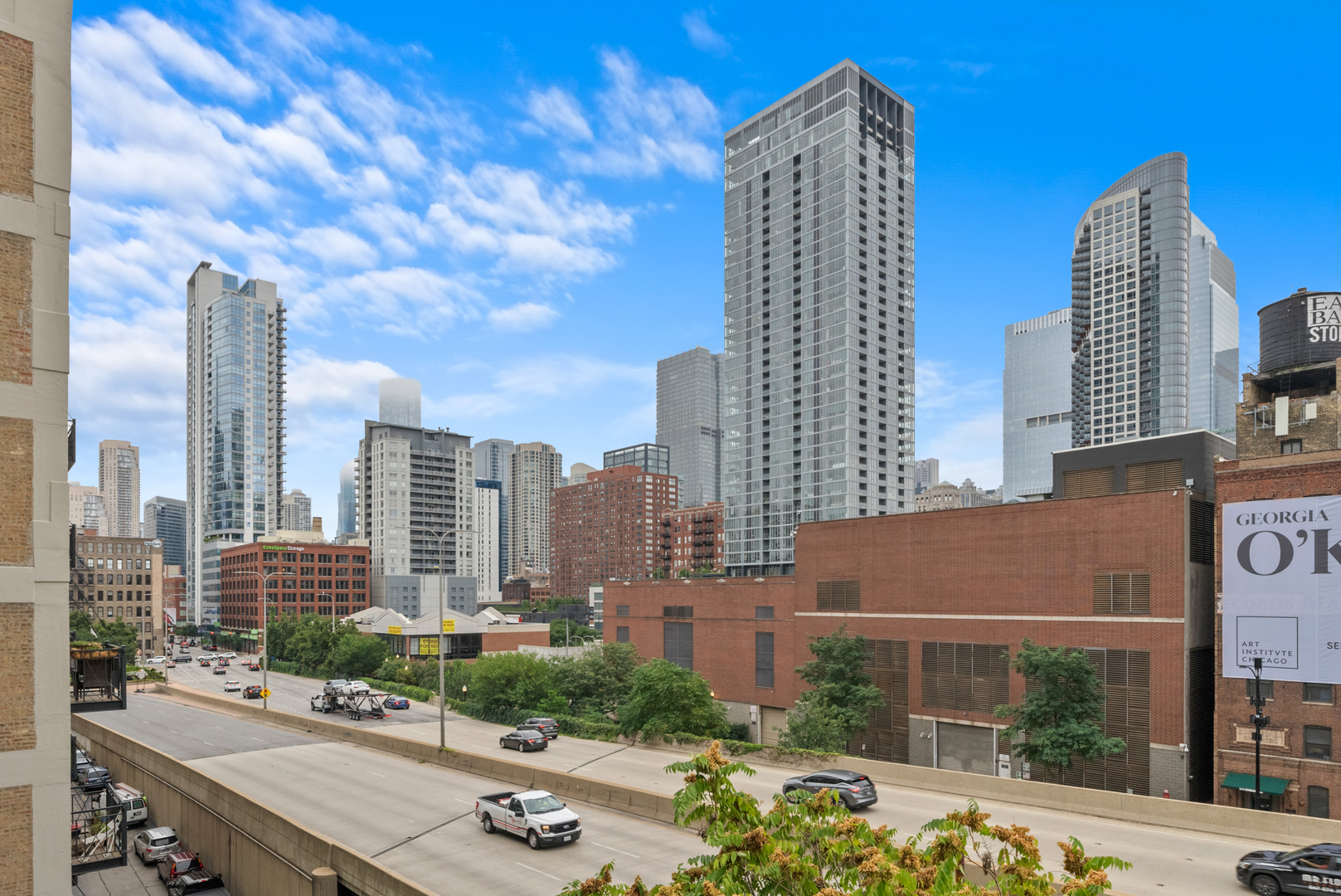 411 W ONTARIO Street Unit: 414