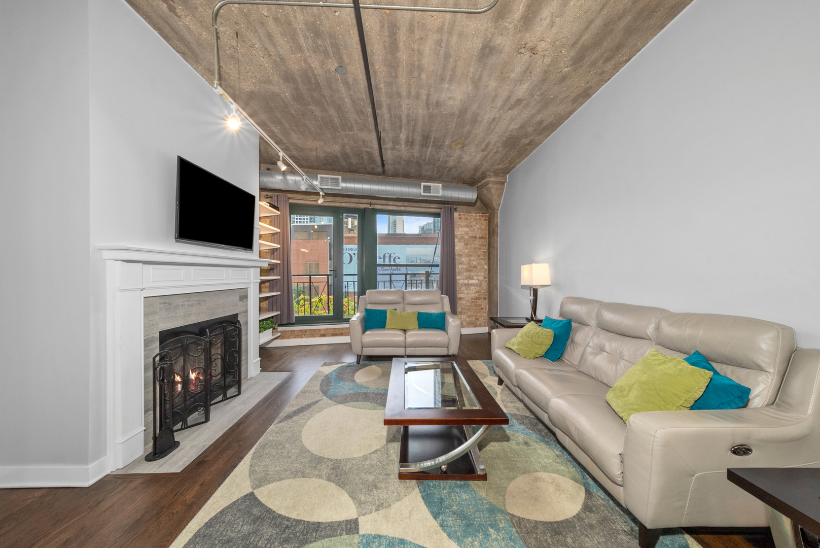411 W ONTARIO Street Unit: 414