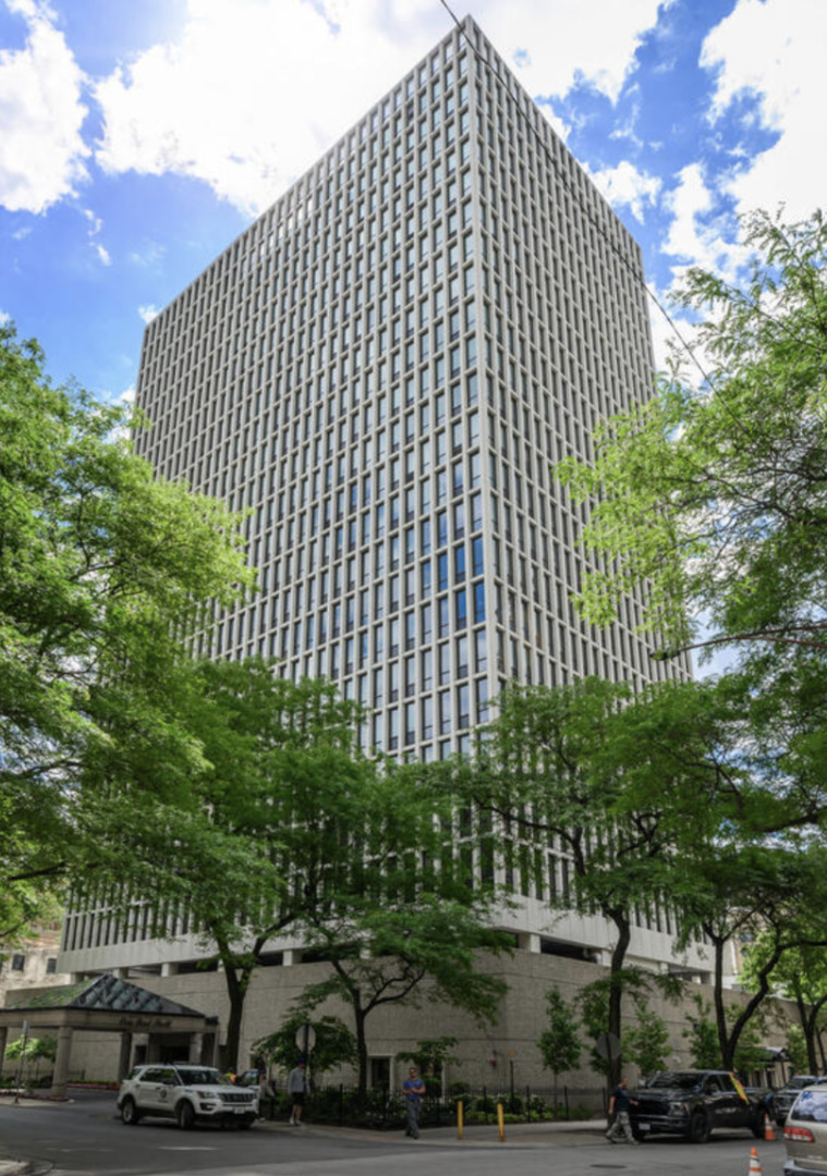 1 E Scott Street Unit: 1208