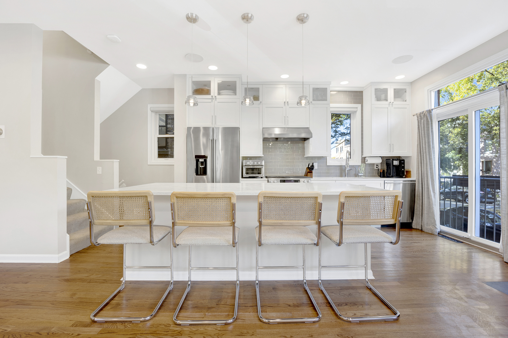 2057 W Mclean Avenue