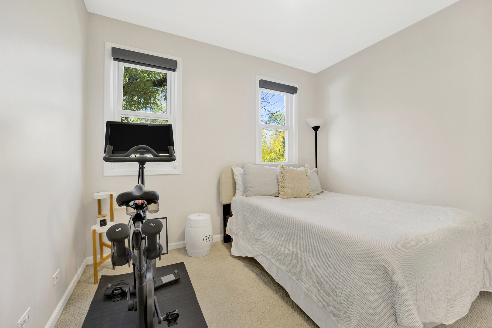 2057 W Mclean Avenue