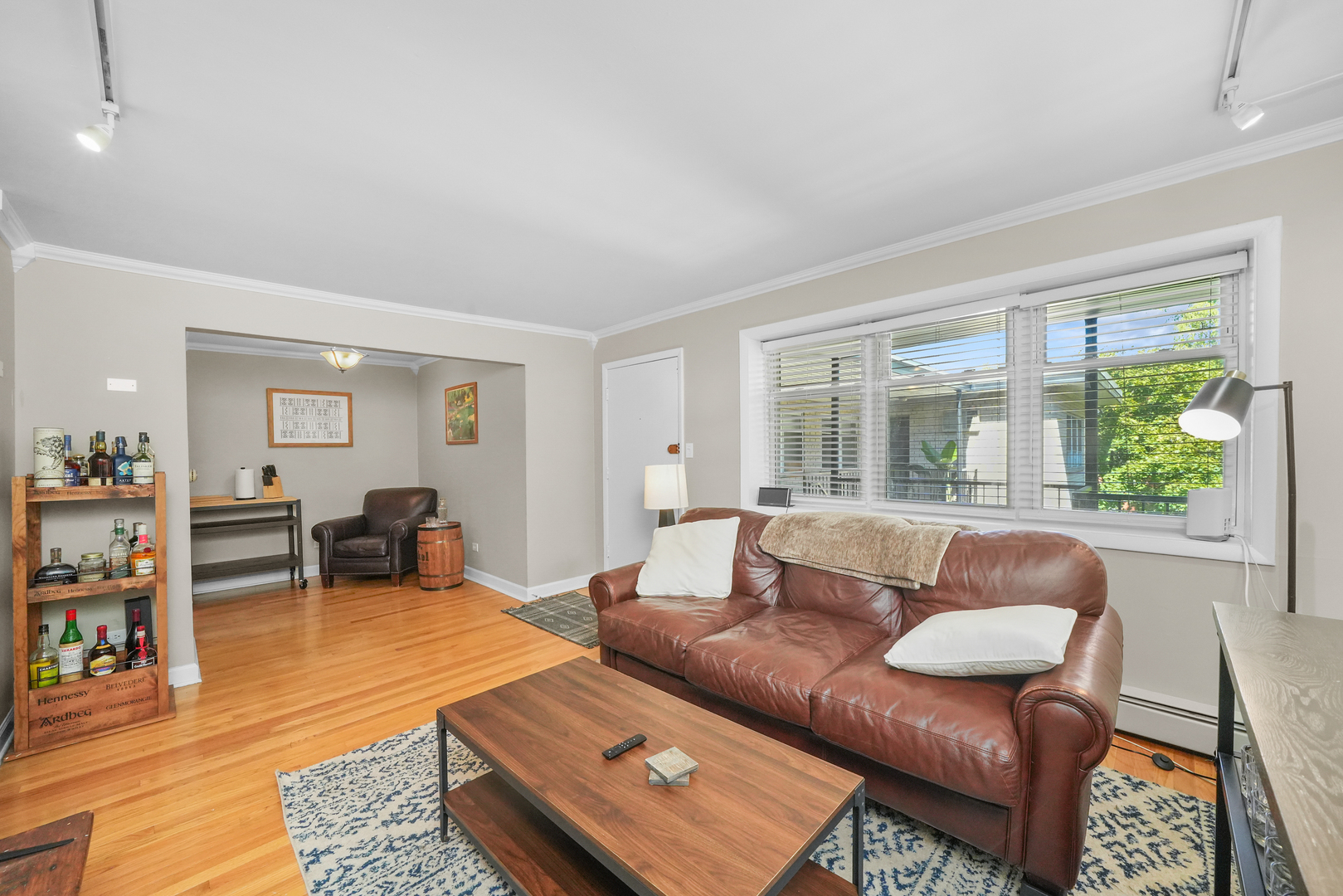 4258 N Greenview Avenue Unit: 3C