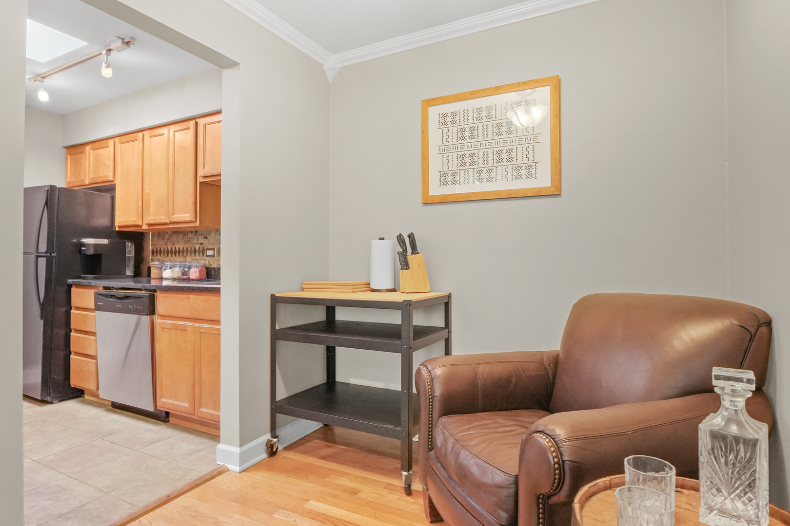 4258 N Greenview Avenue Unit: 3C