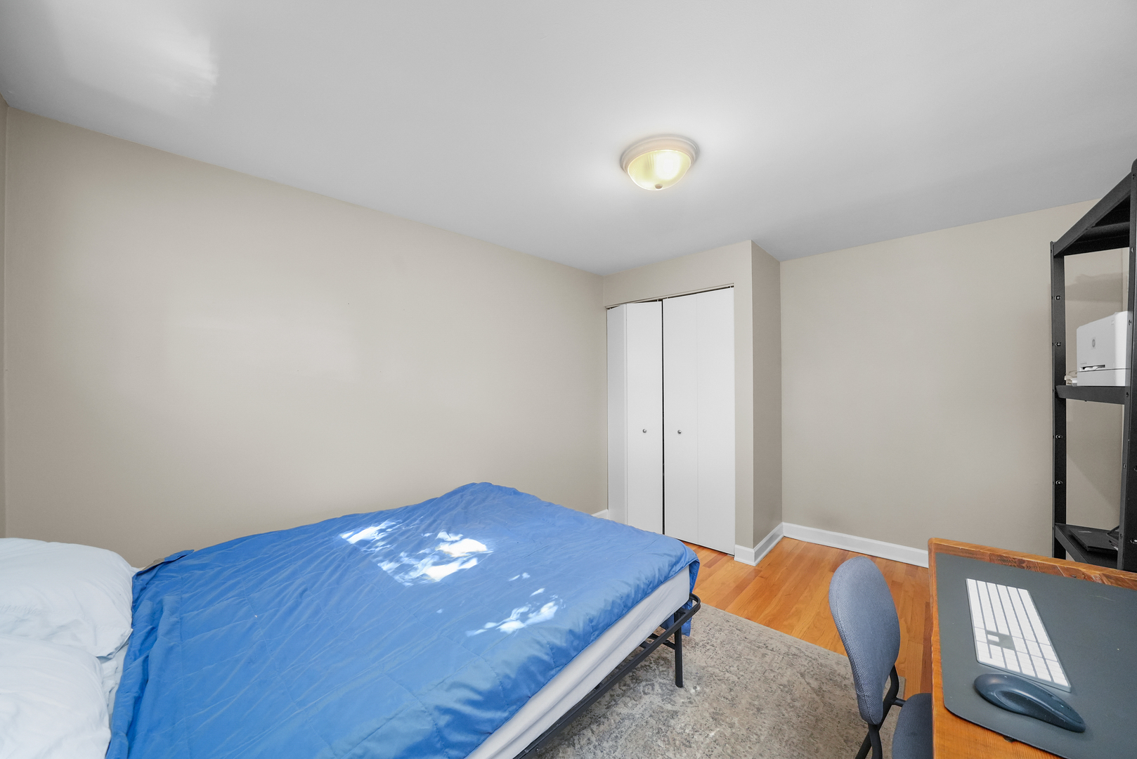 4258 N Greenview Avenue Unit: 3C