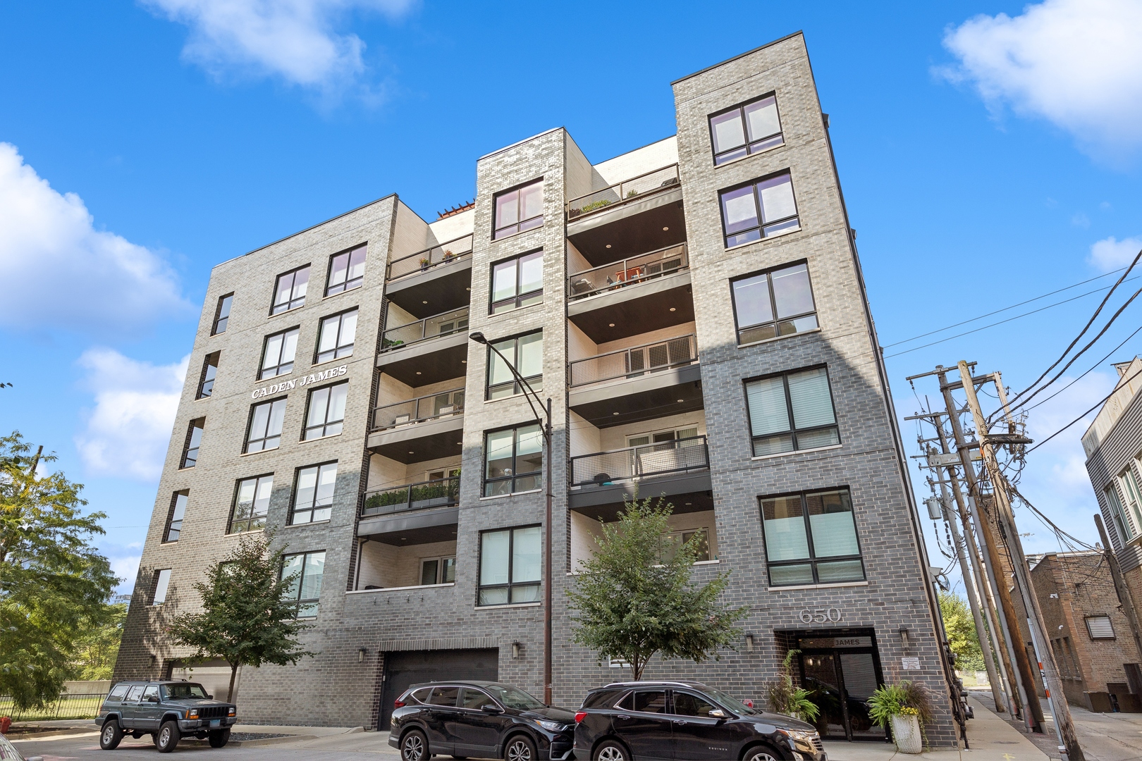 650 N Morgan Street Unit: 401