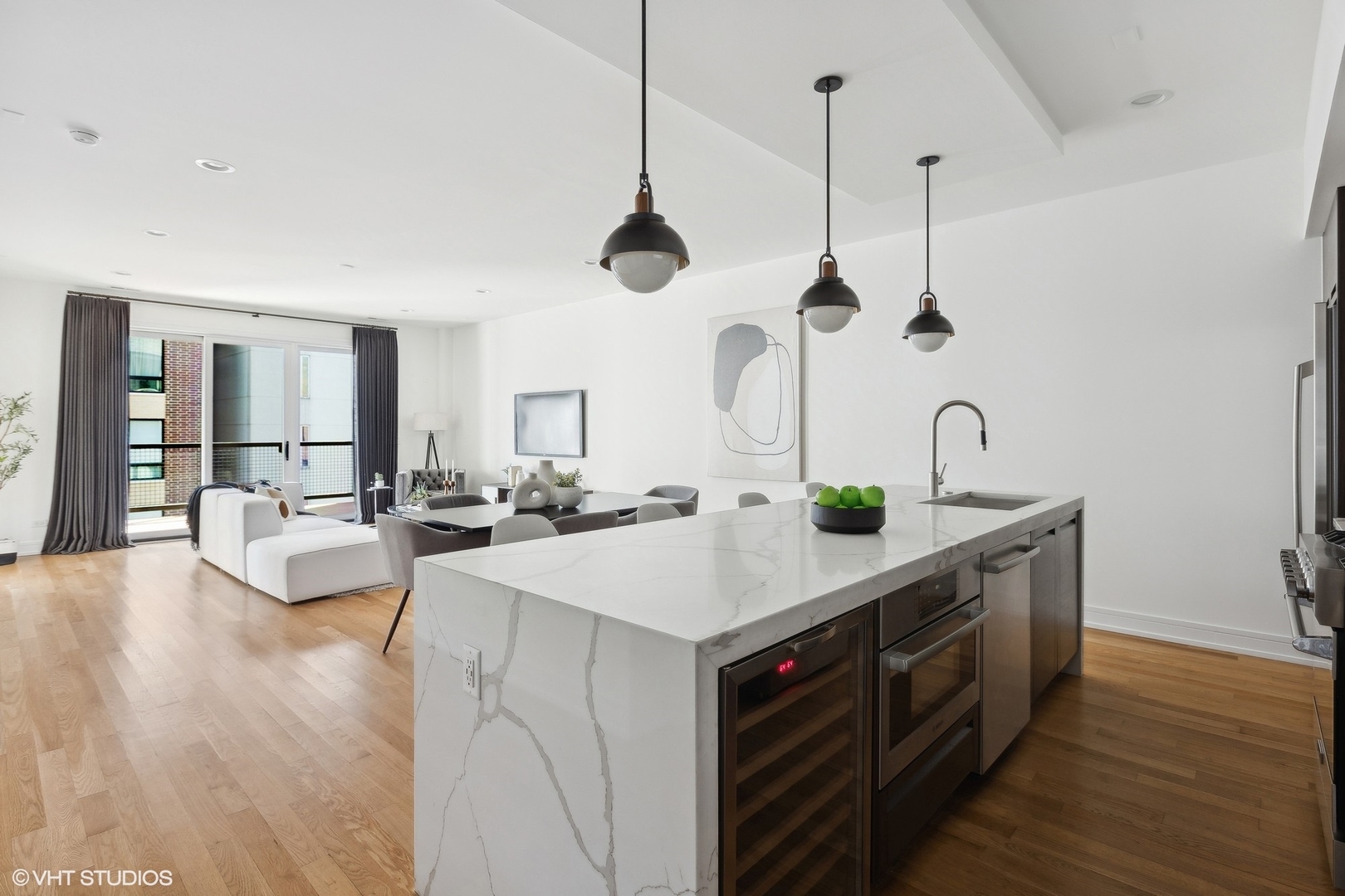 650 N Morgan Street Unit: 401