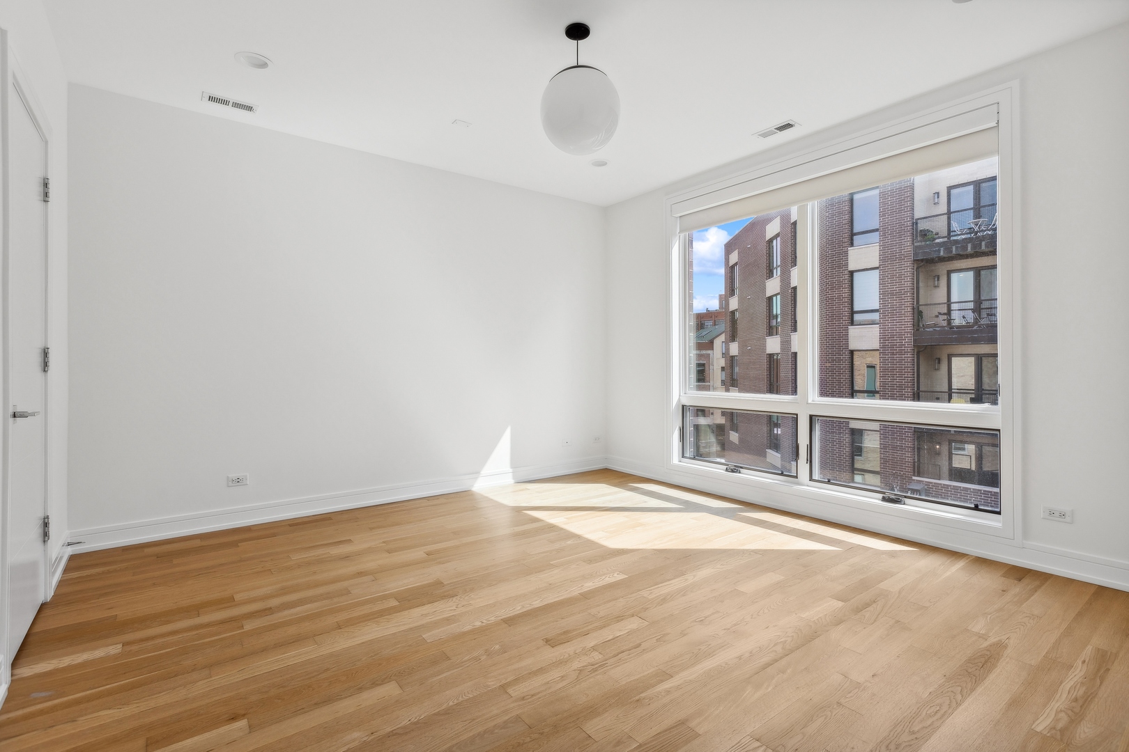 650 N Morgan Street Unit: 401